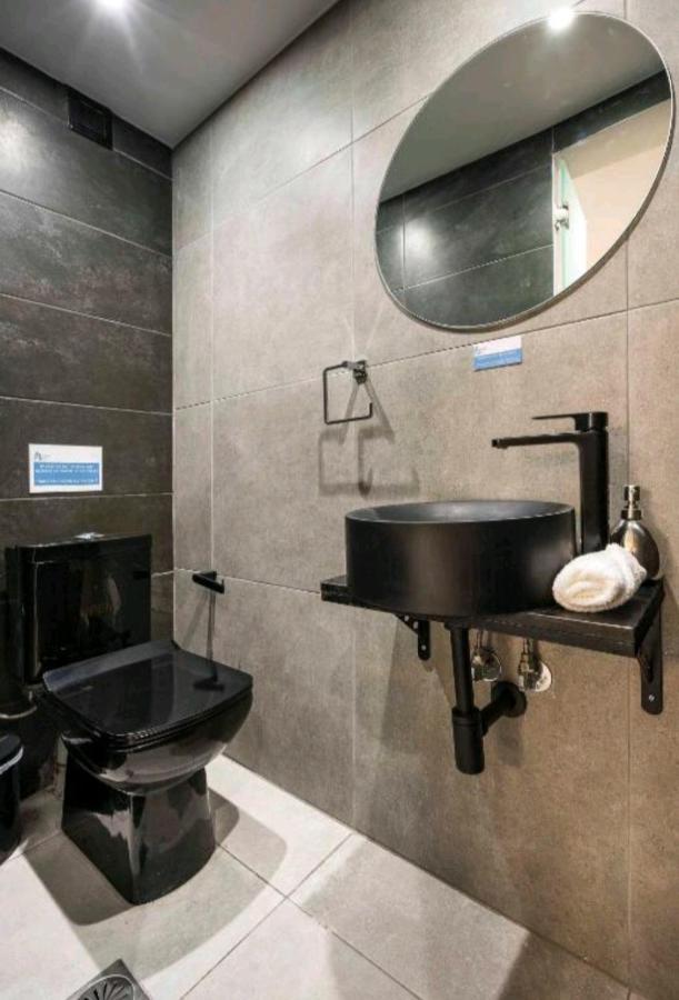 Romantic Jacuzzi Apartment Athene Buitenkant foto