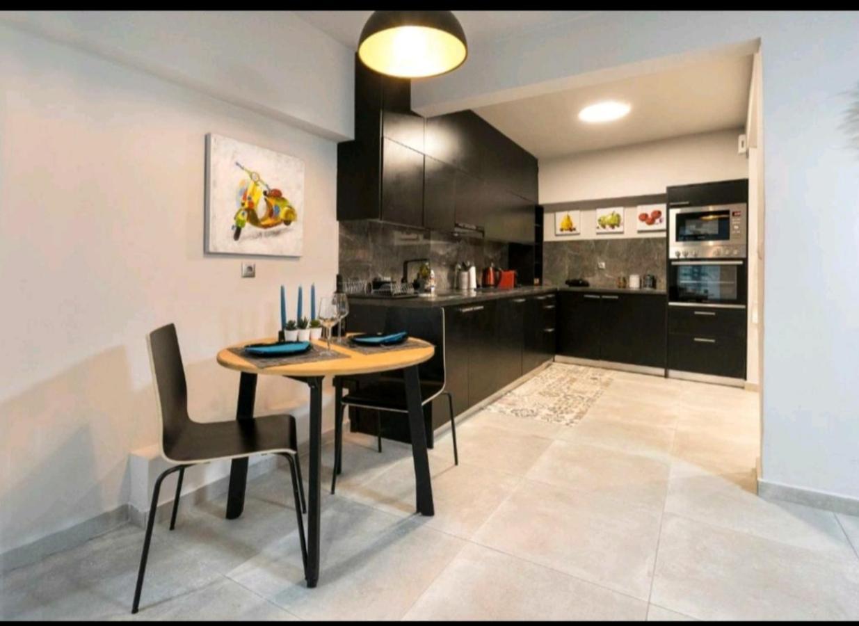 Romantic Jacuzzi Apartment Athene Buitenkant foto