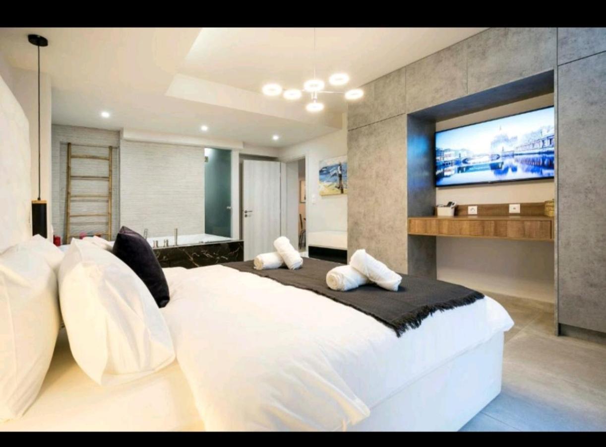 Romantic Jacuzzi Apartment Athene Buitenkant foto